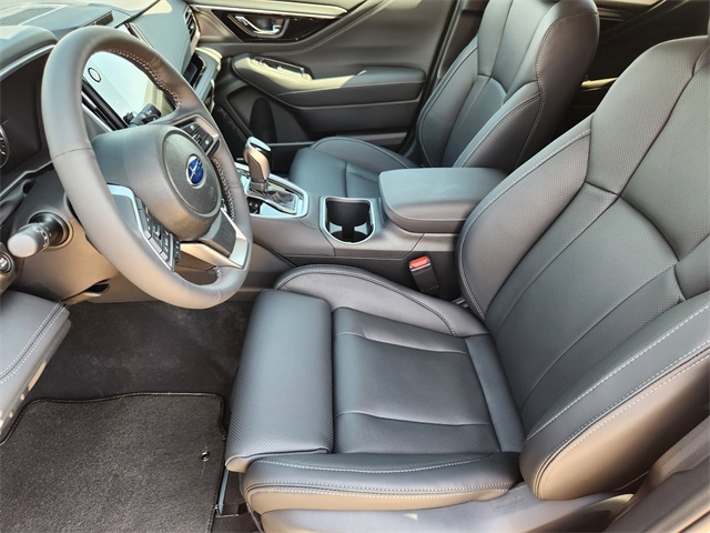 2025 Subaru Outback Touring XT photo 8