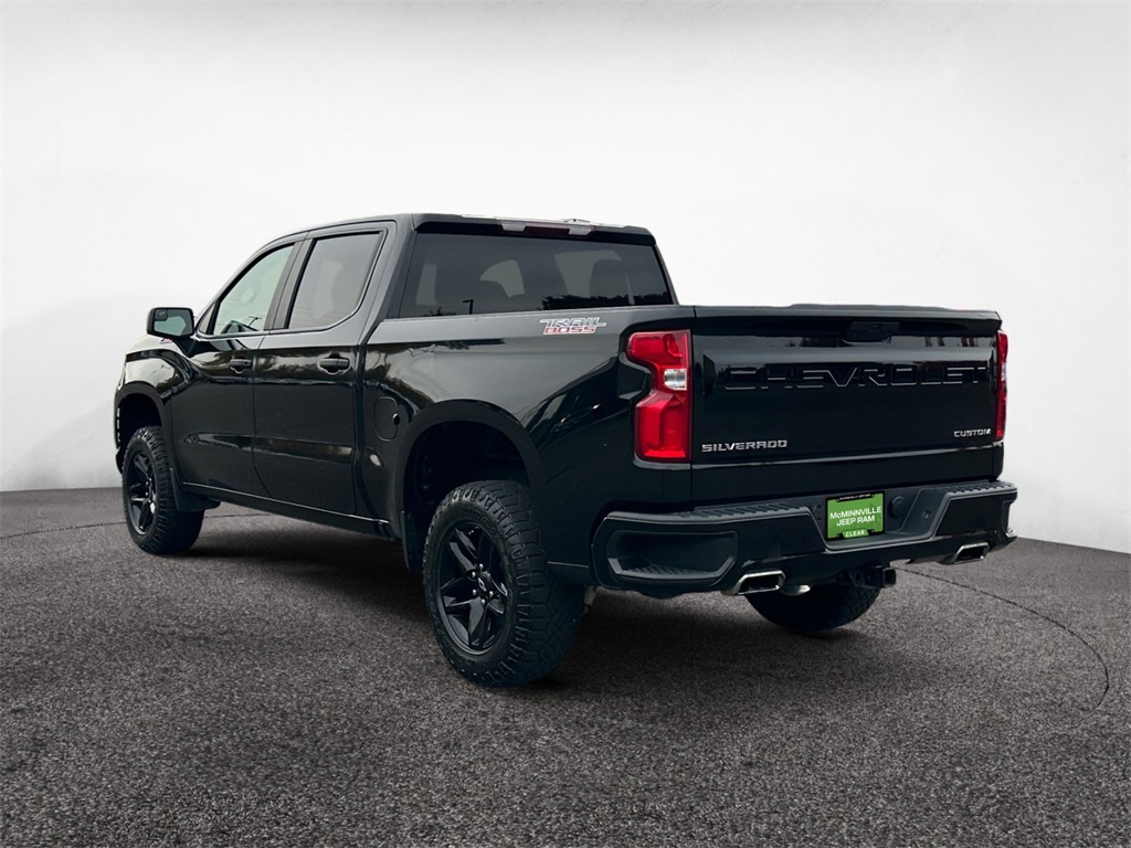2021 Chevrolet Silverado 1500 Custom Trail Boss photo 3