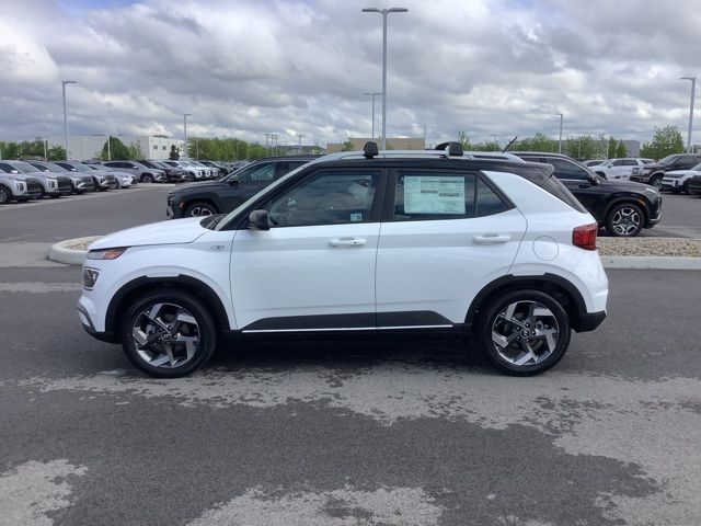 2025 Hyundai Venue Limited's photo