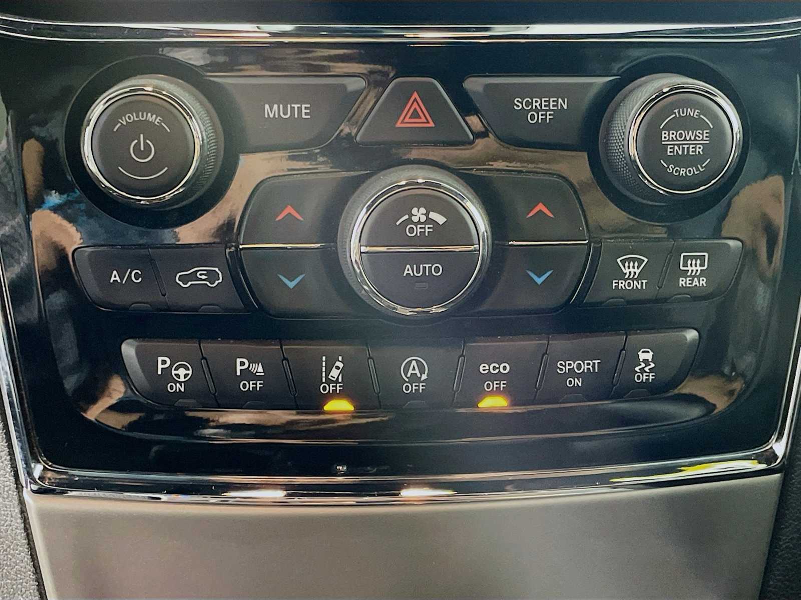 2021 Jeep Grand Cherokee Limited photo 14