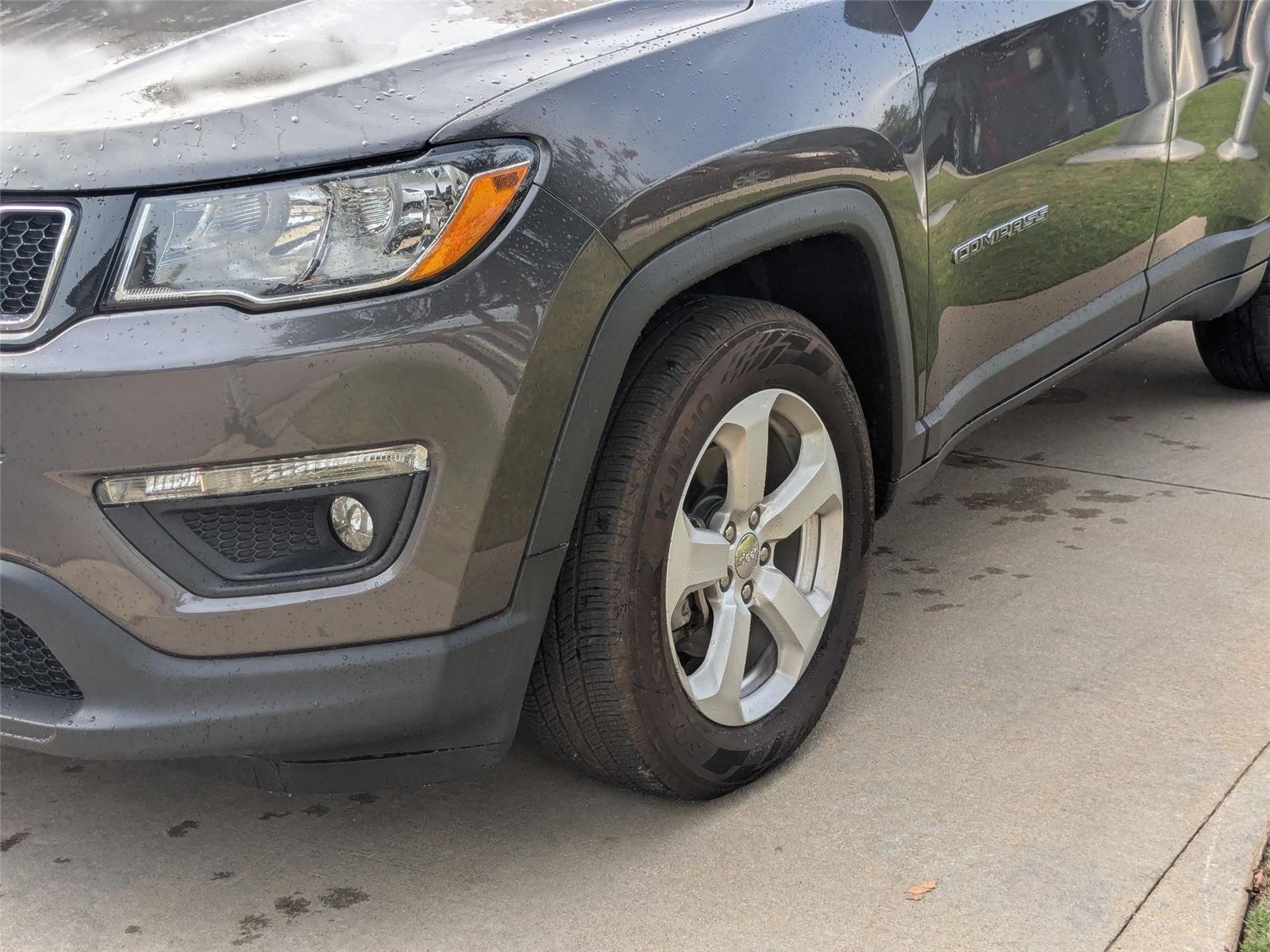 2017 Jeep Compass Latitude photo 9