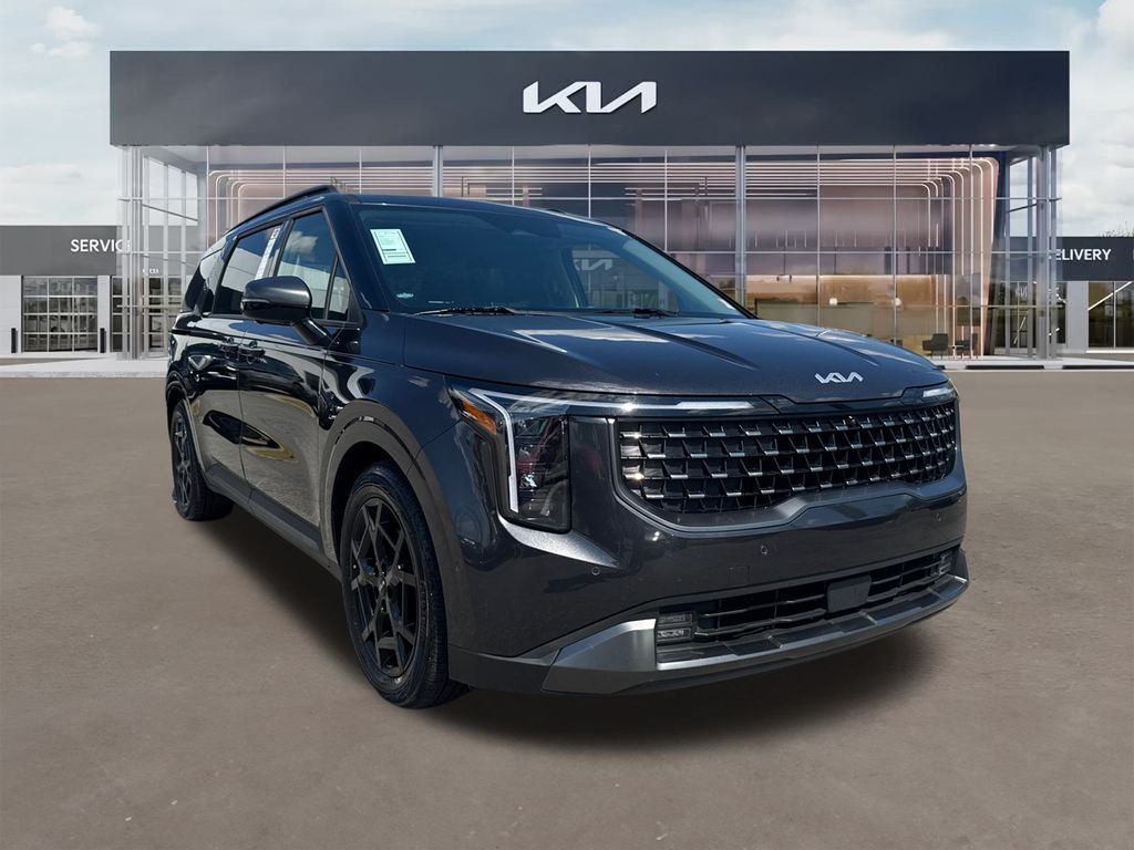 2025 Kia Carnival SX's photo