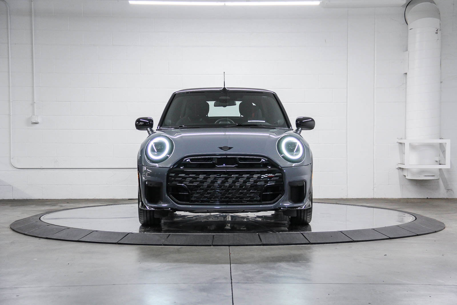 2026 Mini Cooper Convertible Iconic photo 2