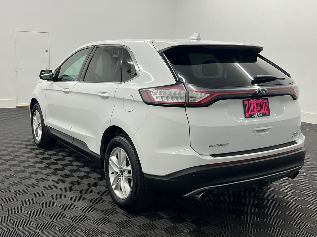 2016 Ford Edge SEL photo 3
