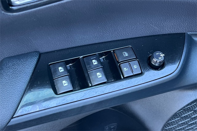 2017 Toyota Prius One Two photo 12