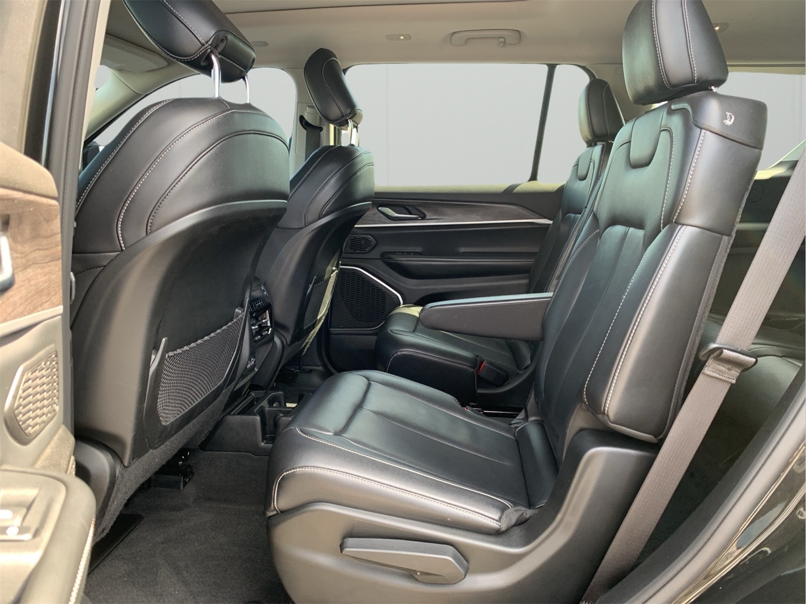 2022 Jeep Grand Cherokee Limited photo 26