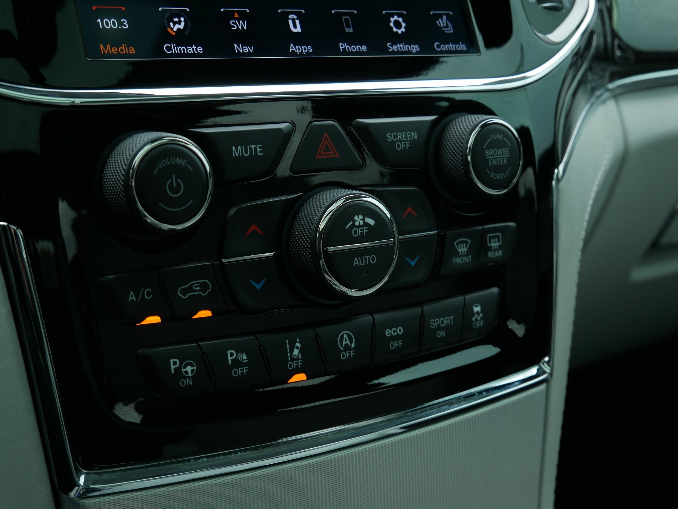 2020 Jeep Grand Cherokee Summit photo 17
