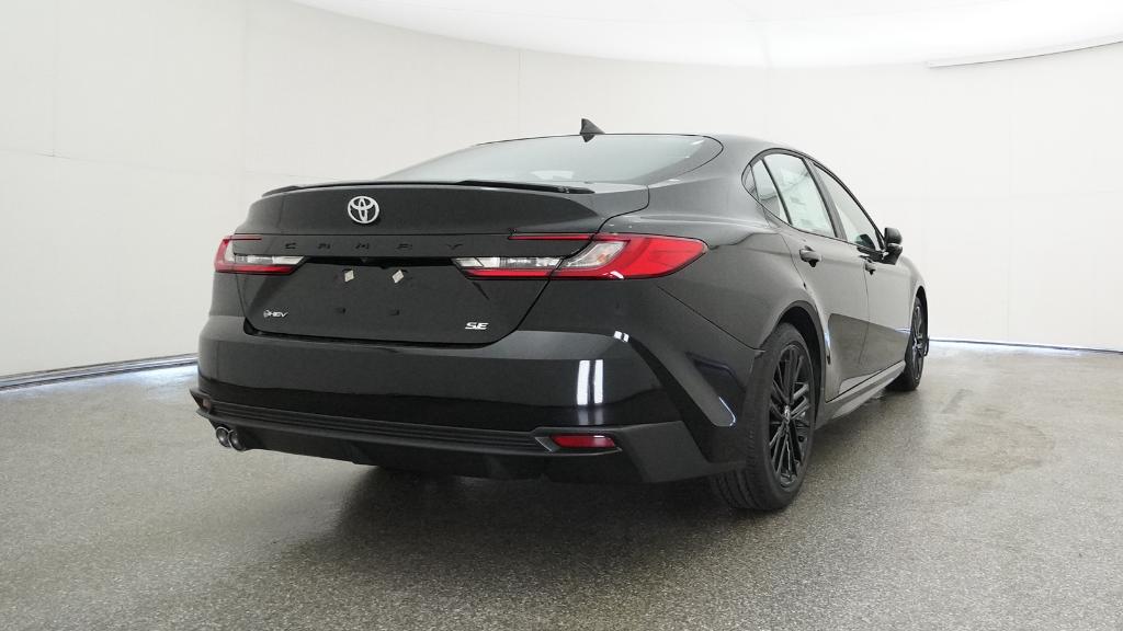 2025 Toyota Camry SE photo 17