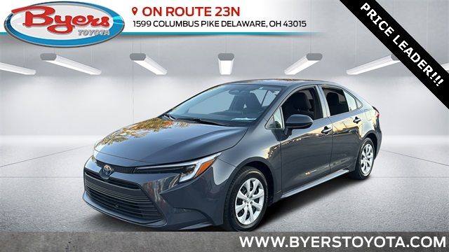 2024 Toyota Corolla LE's photo