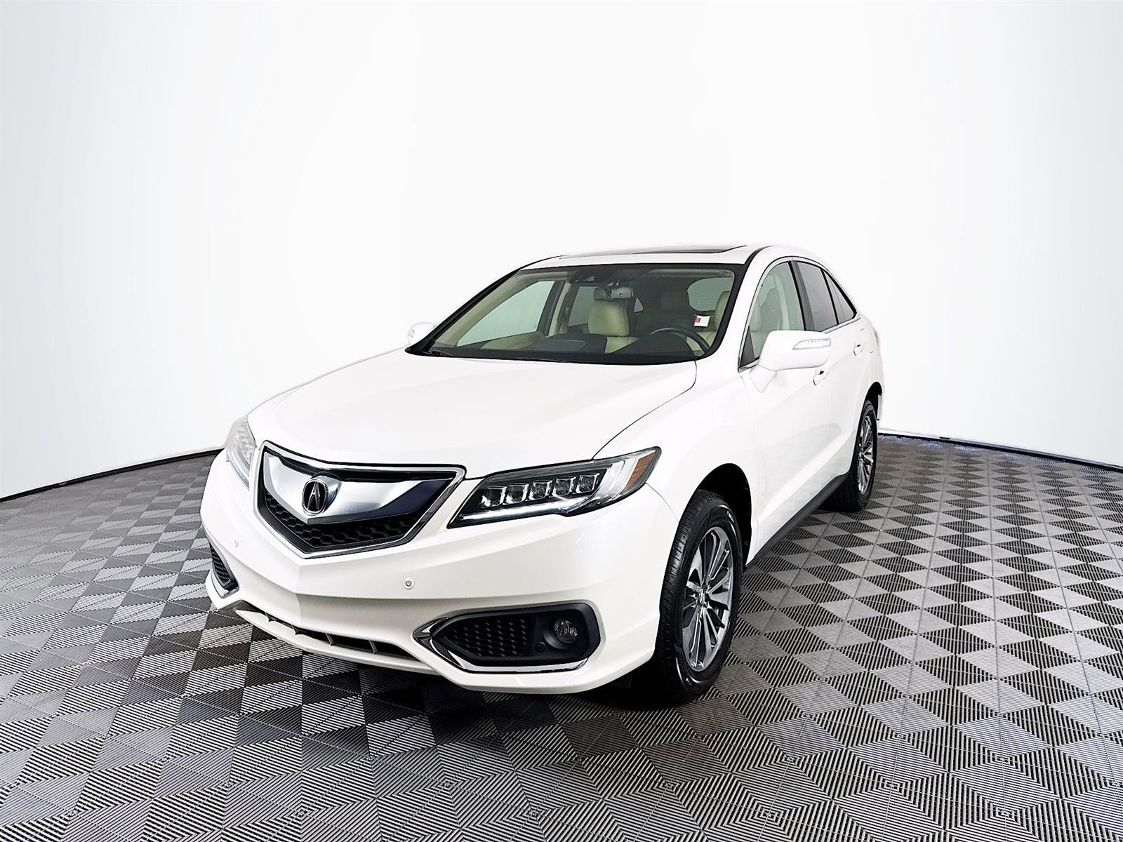 2016 Acura RDX Advance photo 3