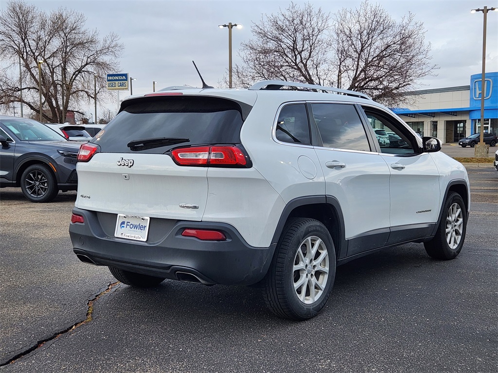 2015 Jeep Cherokee Latitude photo 4