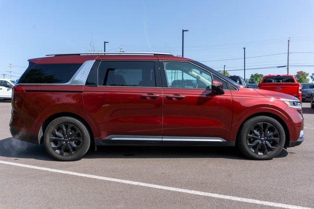 2022 Kia Carnival SX photo 4