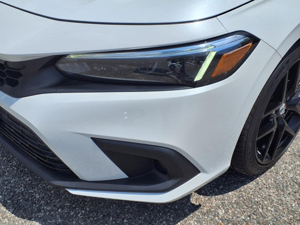 2022 Honda Civic Hatchback Sport photo 2