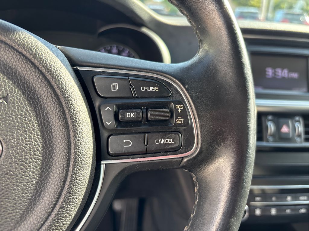 2016 Kia Optima EX photo 25