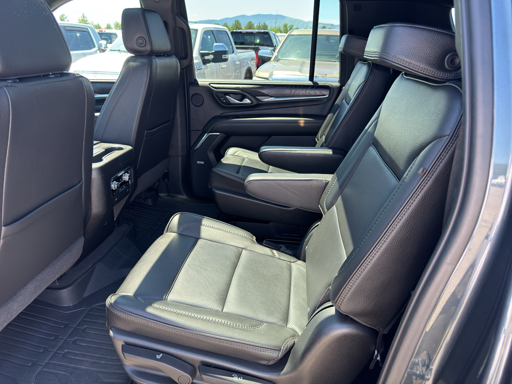 2021 Gmc Yukon XL Denali photo 4