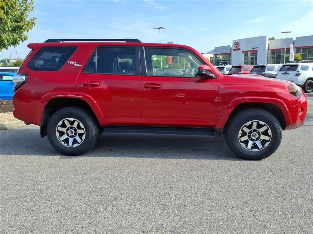 2024 Toyota 4Runner TRD 4WD photo 3