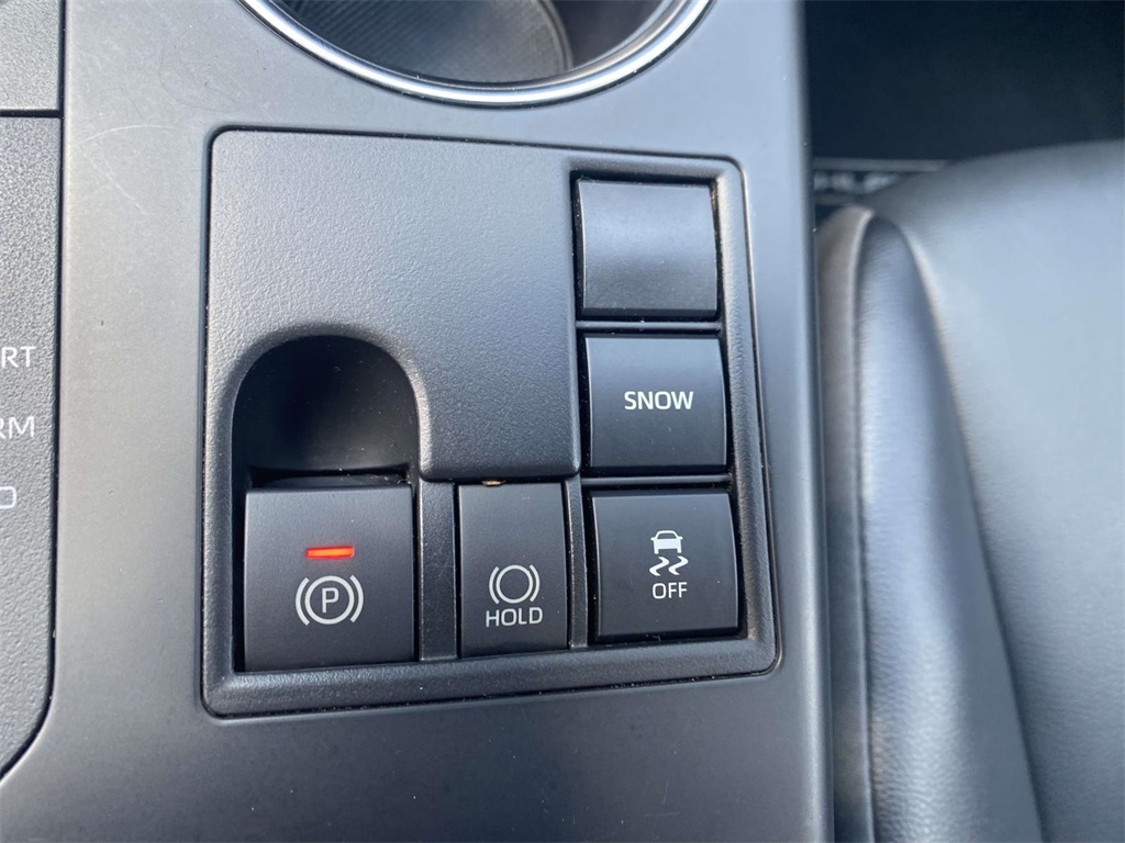 2023 Toyota Highlander XLE photo 21