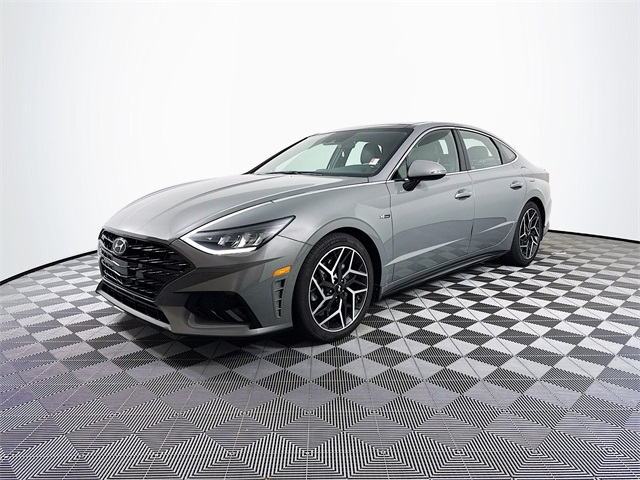 2022 Hyundai Sonata SEL Convenience N Line photo 2