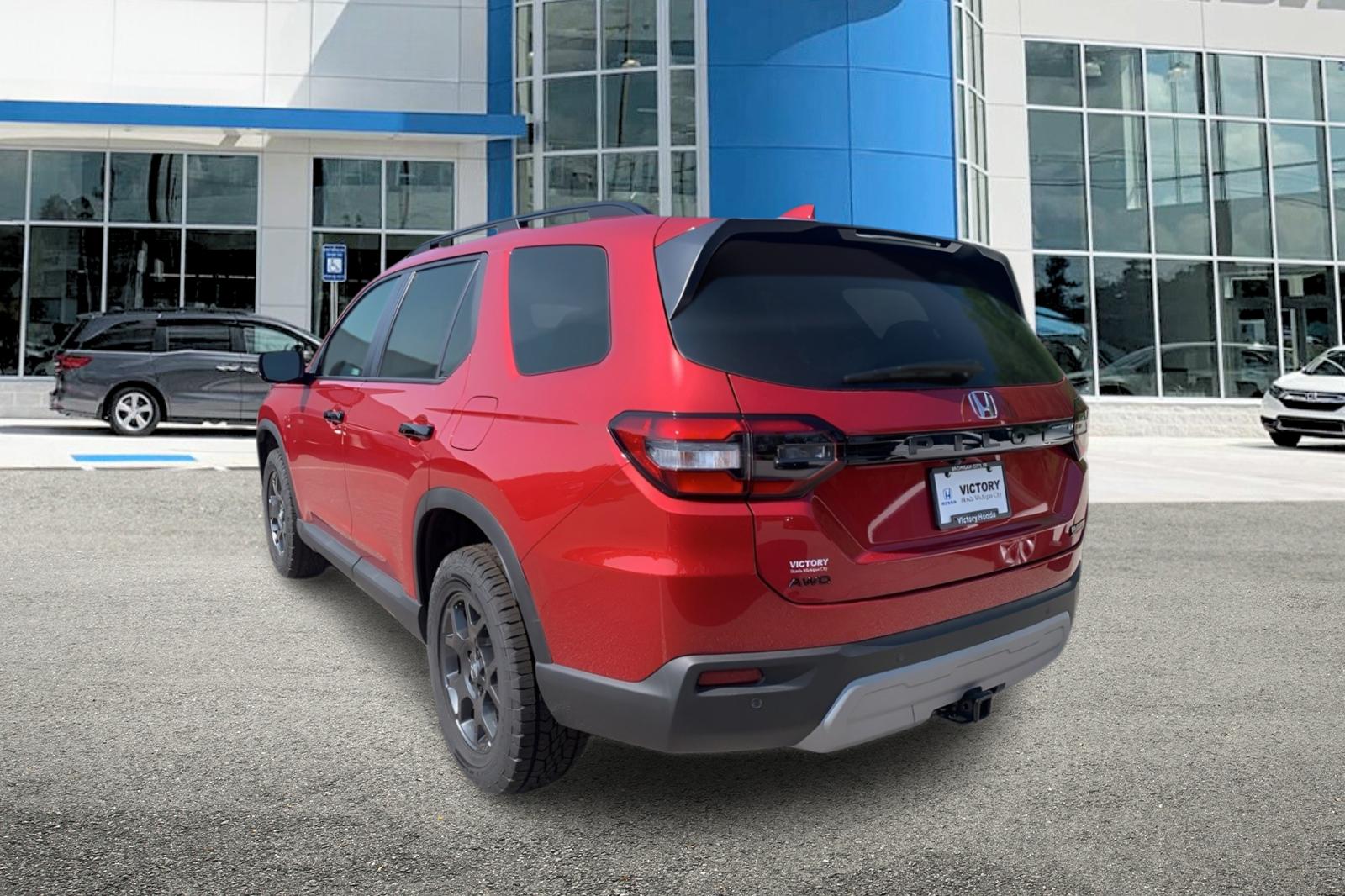 2025 Honda Pilot TrailSport photo 6