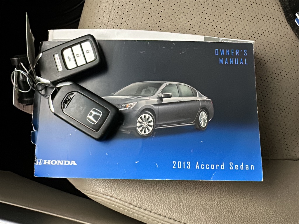 2013 Honda Accord EX-L photo 26