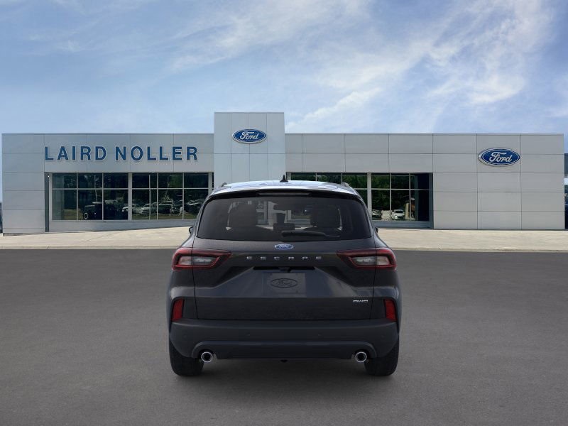 2025 Ford Escape ST-Line photo 4