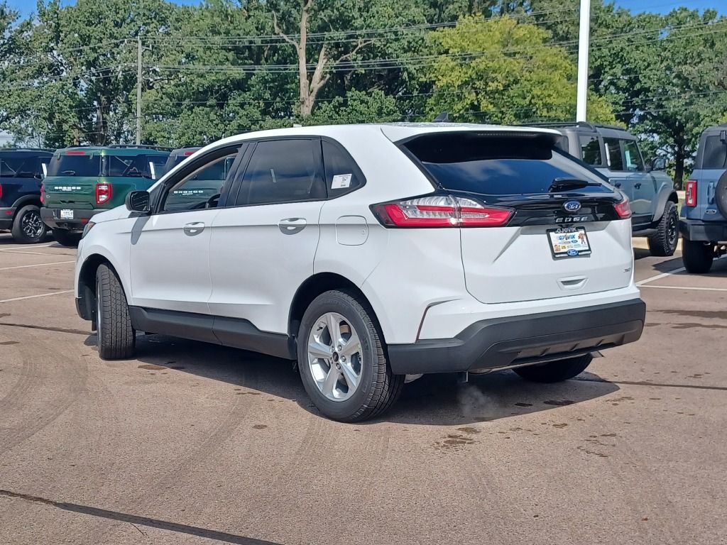 2024 Ford Edge SE photo 13