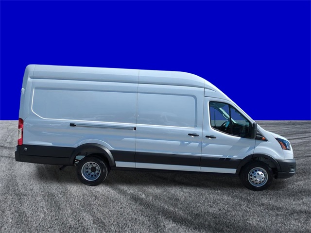 2026 Ford Transit Cargo Van photo 3