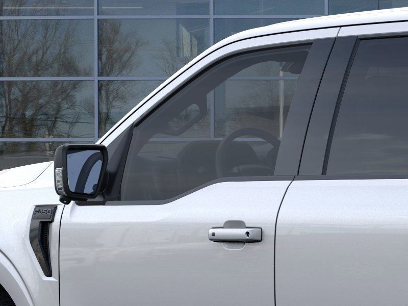 2025 Ford F-150 XLT photo 19