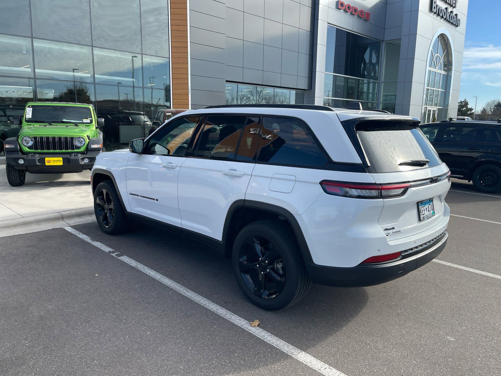 2023 Jeep Grand Cherokee Laredo Altitude photo 4