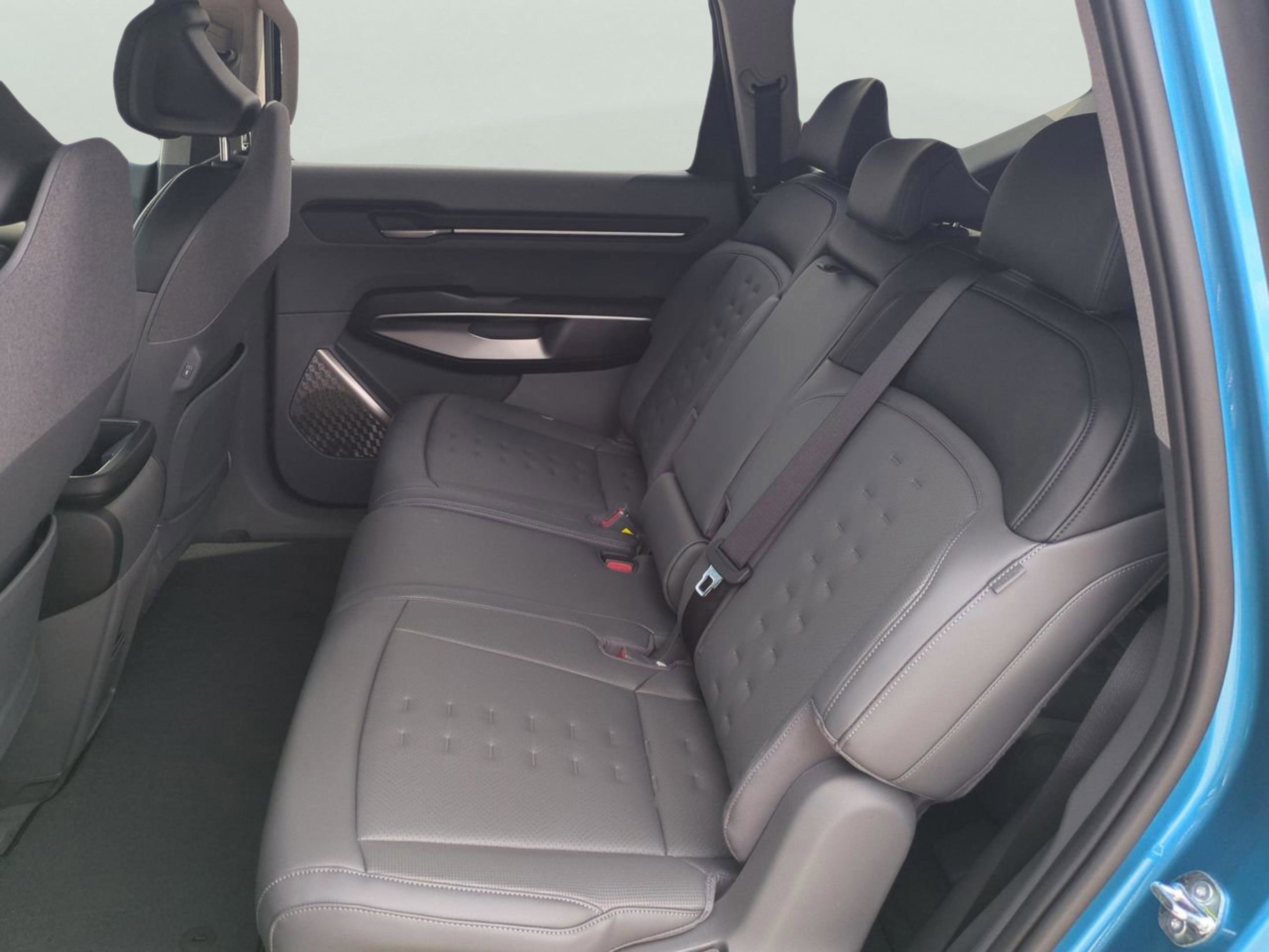 2026 Kia EV9 Wind photo 14