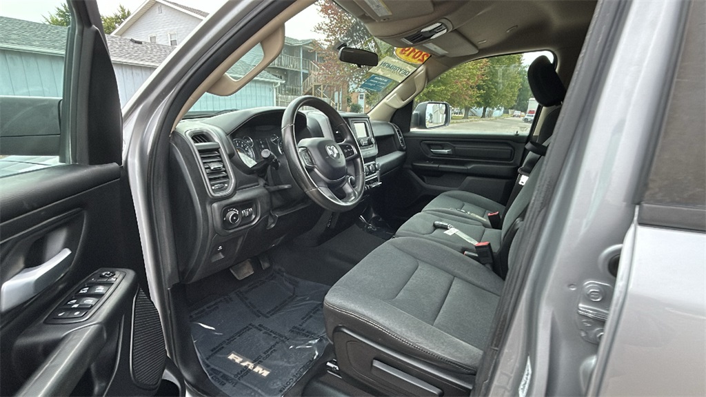 2019 Ram 1500 Tradesman photo 12