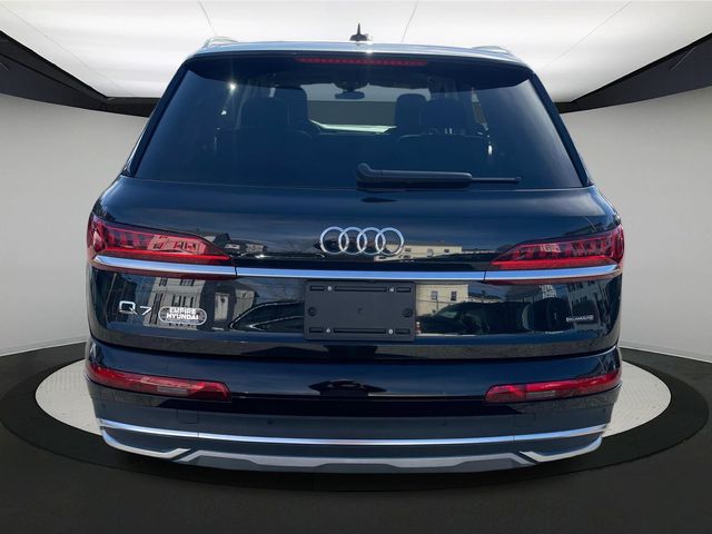 2024 Audi Q7 55 Premium Plus photo 3