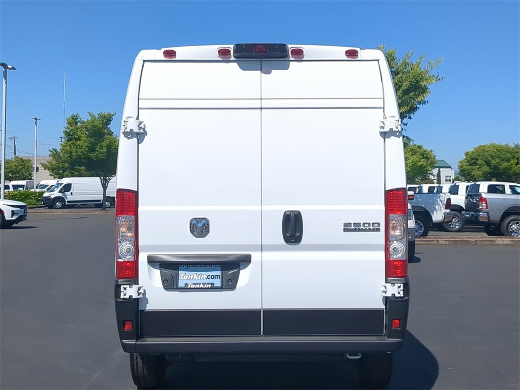 2025 Ram ProMaster 2500 photo 3