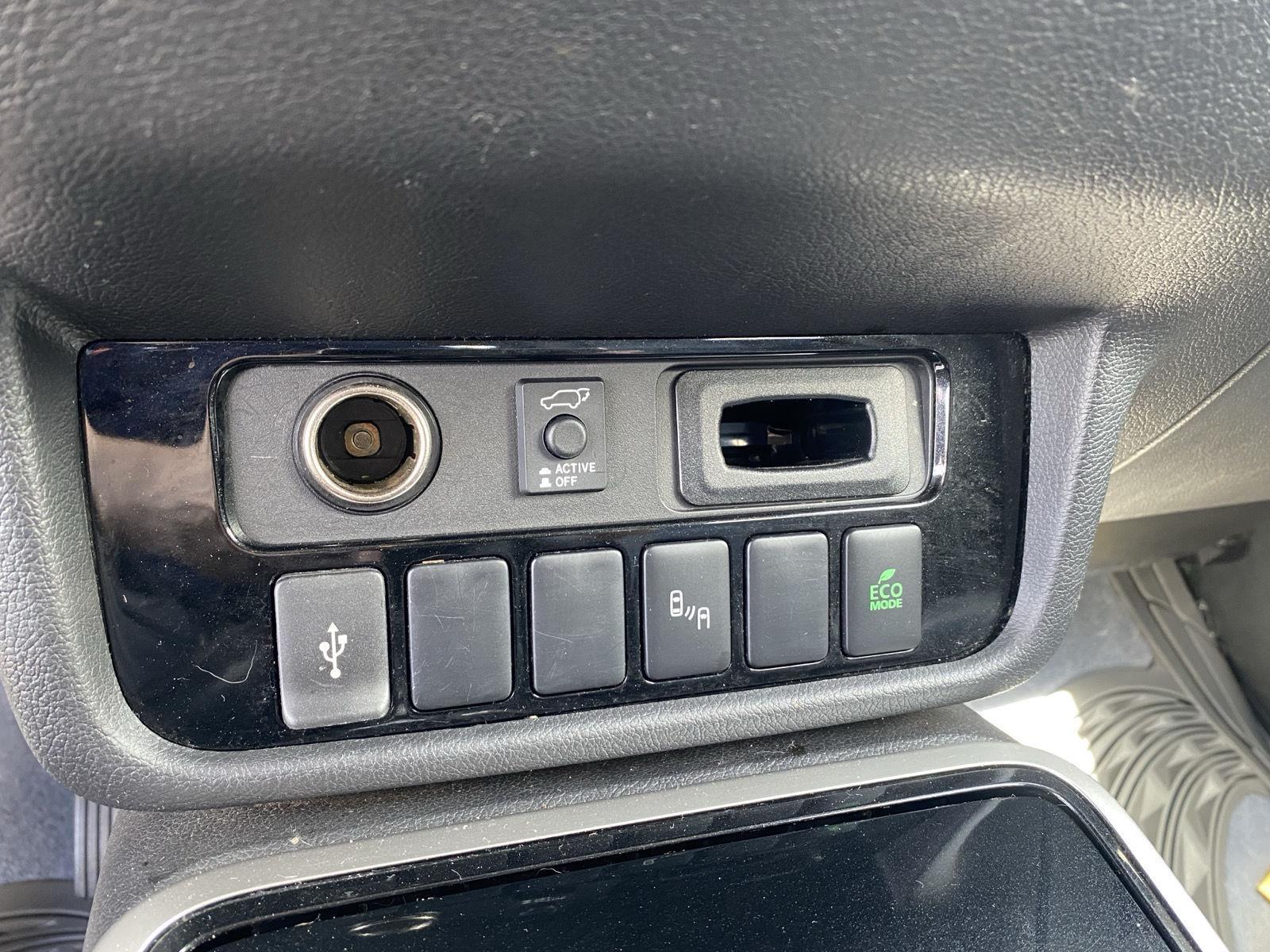 2020 Mitsubishi Outlander SEL photo 17