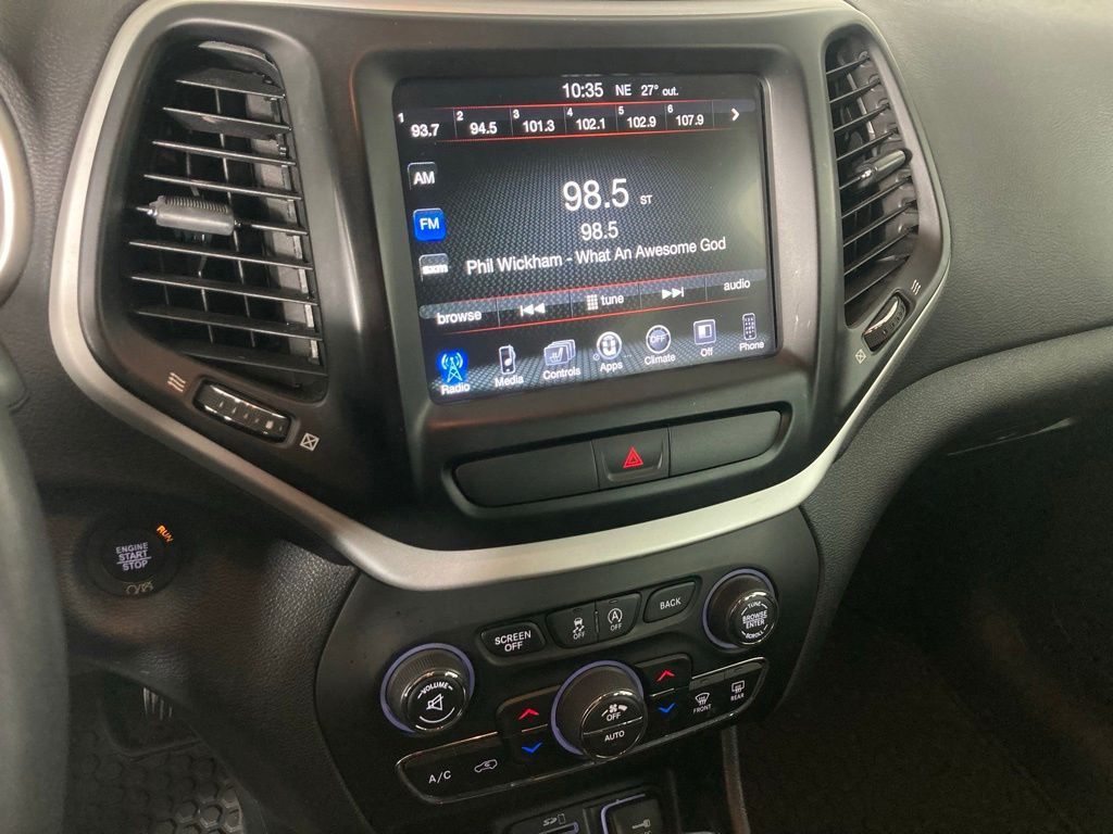 Used 2017 Jeep Cherokee Trailhawk with VIN 1C4PJMBS4HW613183 for sale in Elk River, Minnesota