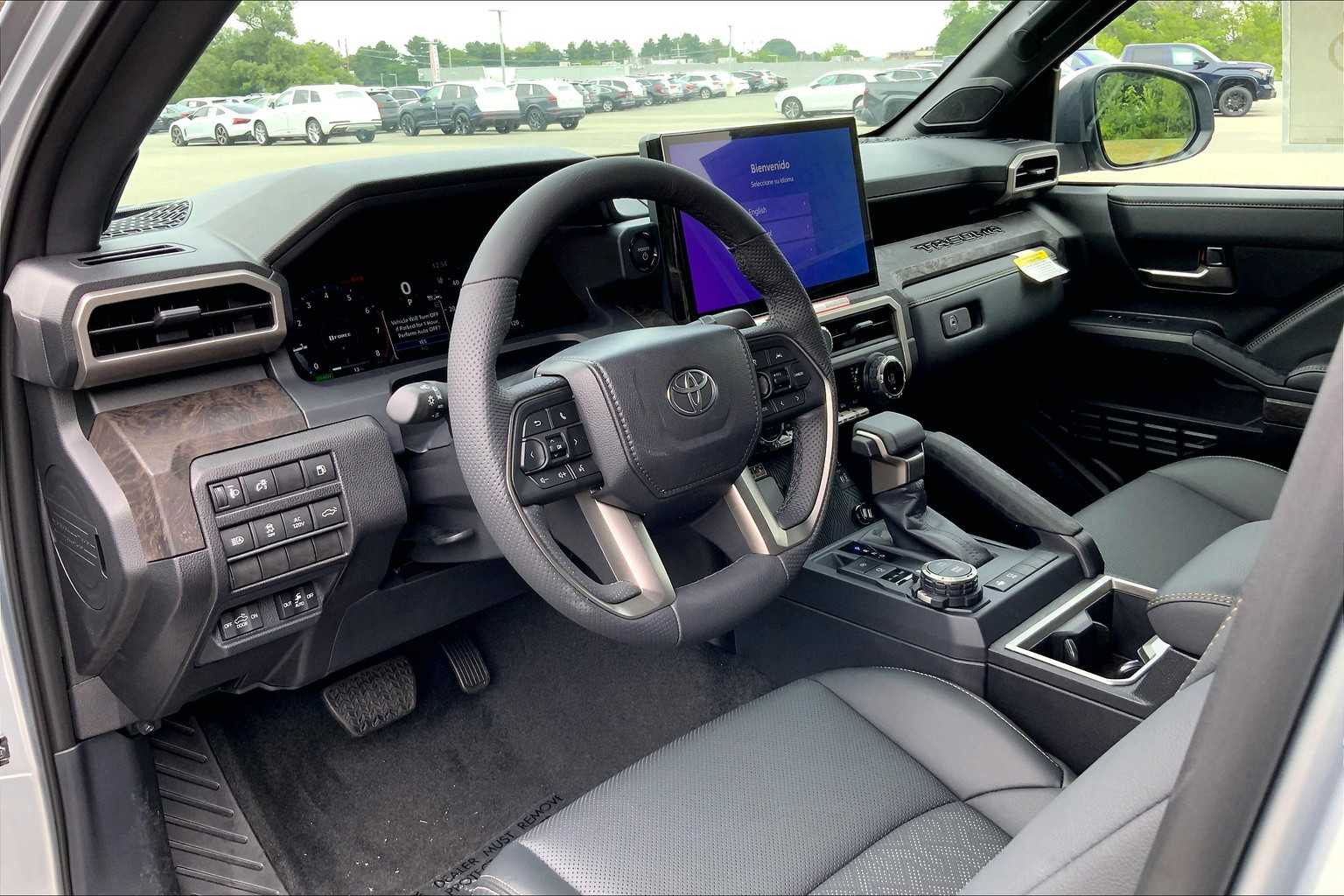 2025 Toyota Tacoma Limited photo 8