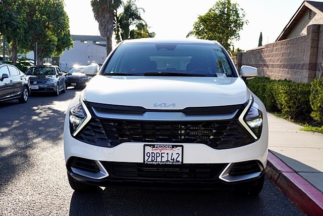 2023 Kia Sportage Hybrid LX photo 3