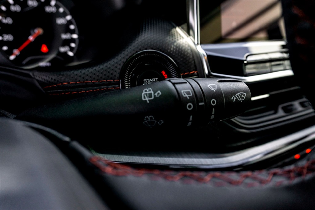 2024 Jeep Compass Trailhawk photo 18