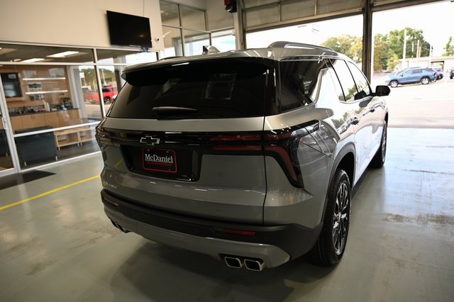 2026 Chevrolet Traverse photo 4