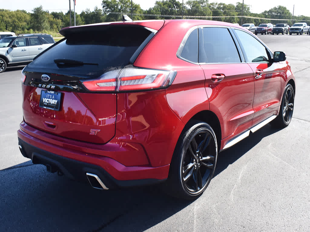 2022 Ford Edge ST photo 12