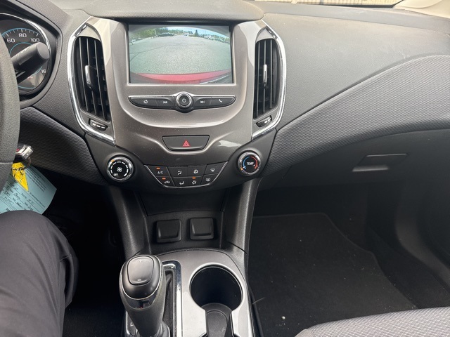2018 Chevrolet Cruze LT photo 11