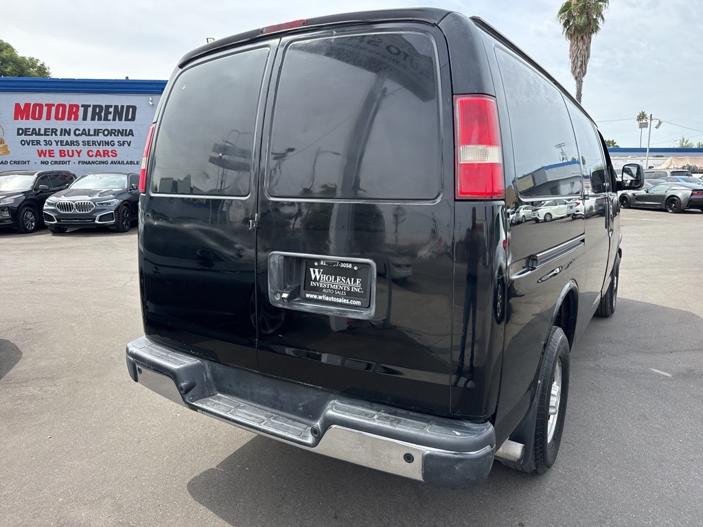 2018 Chevrolet Express 2500 Work Van photo 2