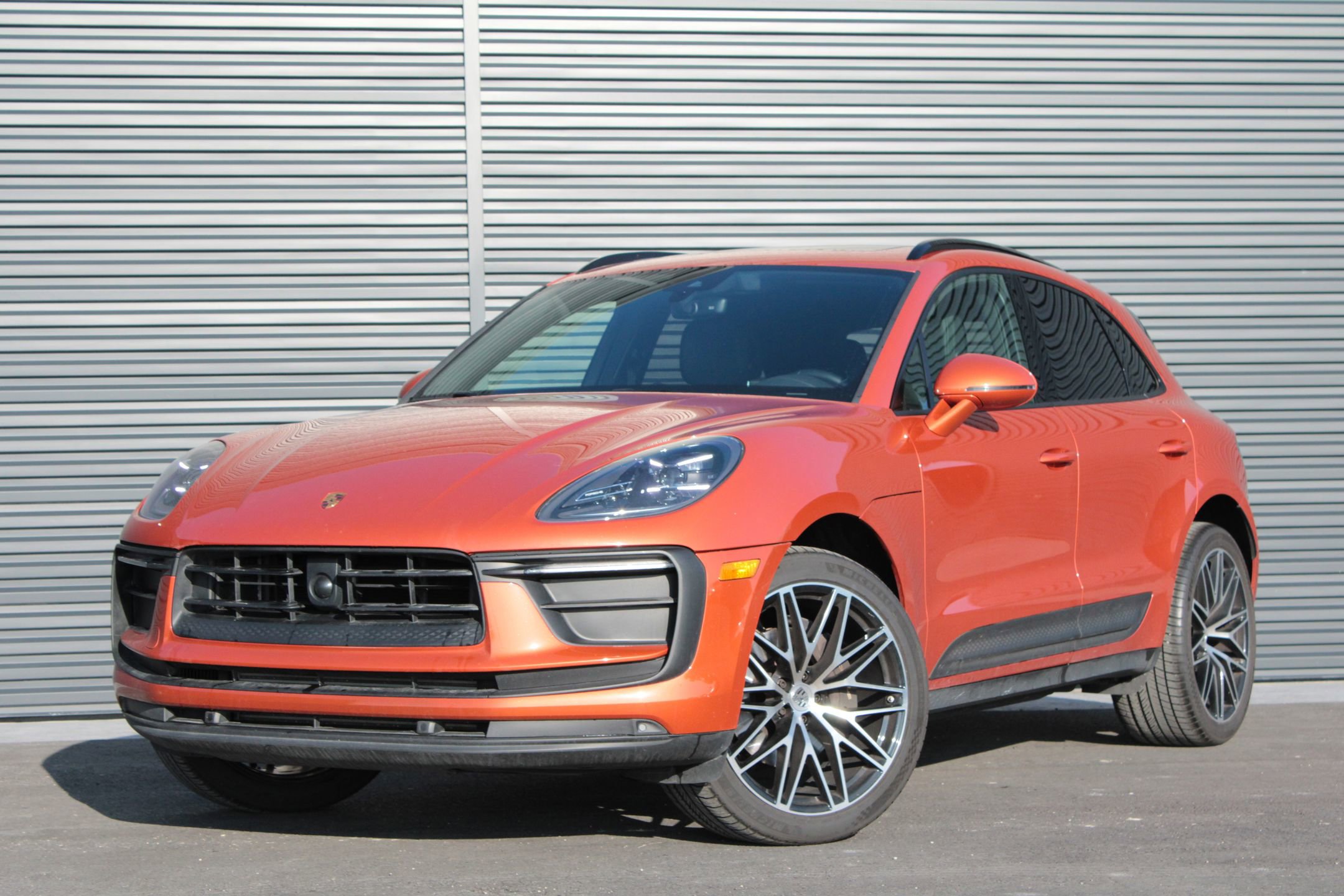 2023 Porsche Macan Base