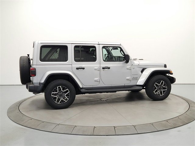 2024 Jeep Wrangler Sahara photo 7