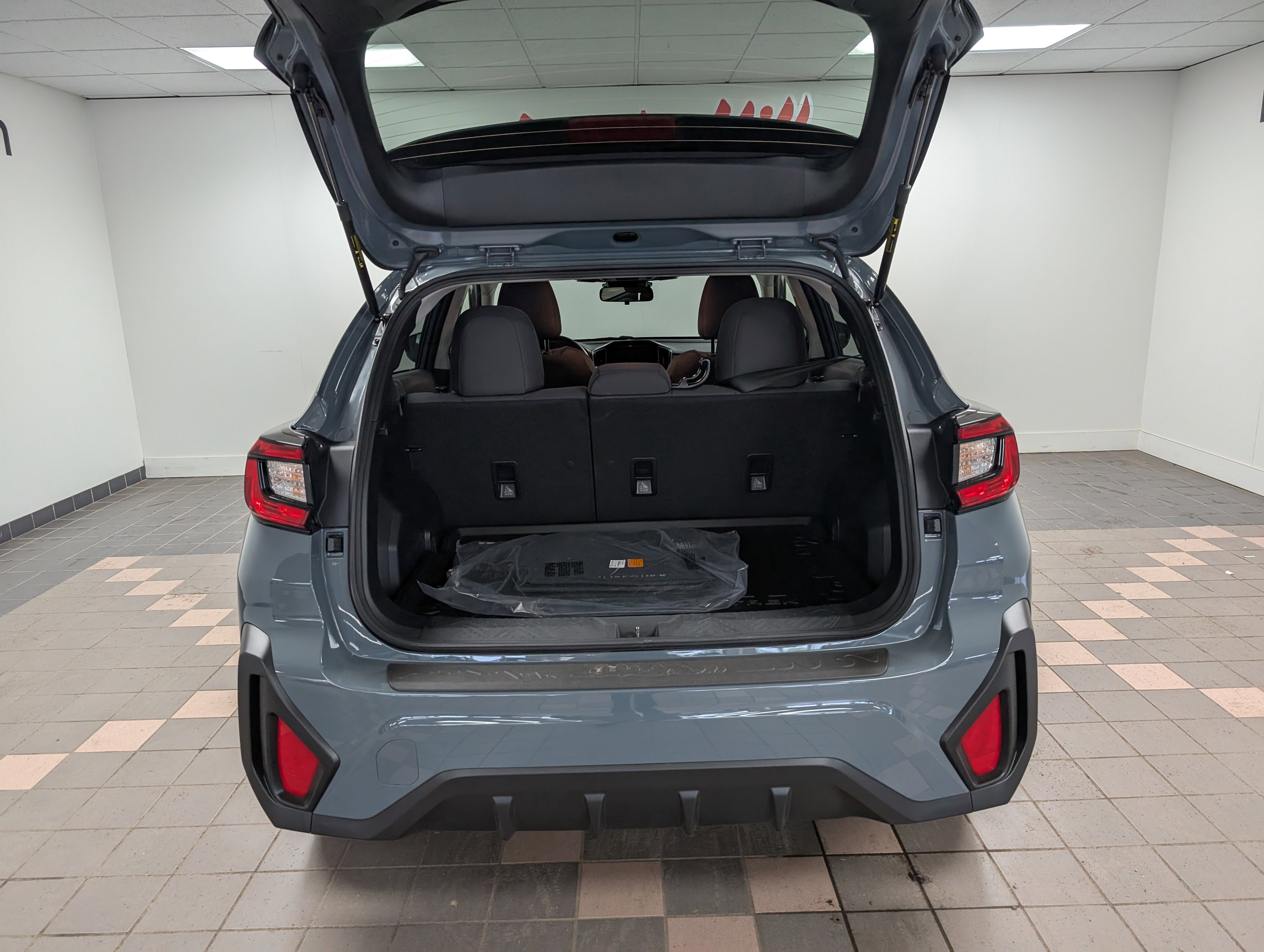 2025 Subaru Crosstrek Premium photo 9