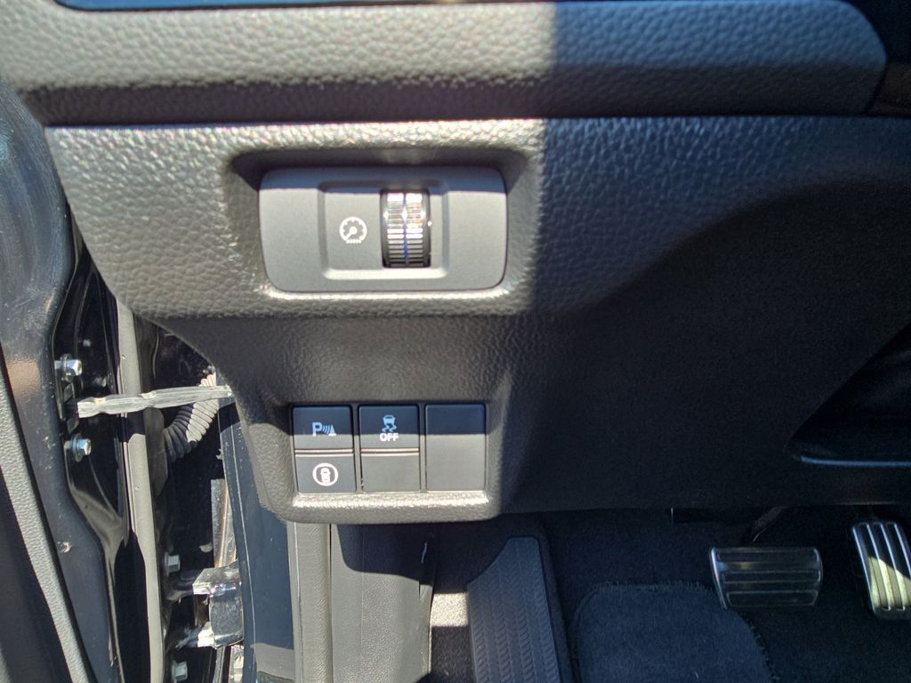 2022 Honda Civic Sport Touring photo 23