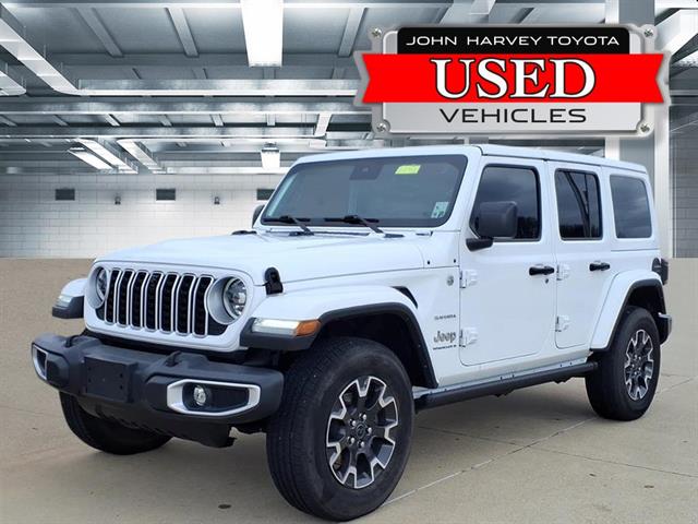 2024 Jeep Wrangler 4-Door Sahara's photo