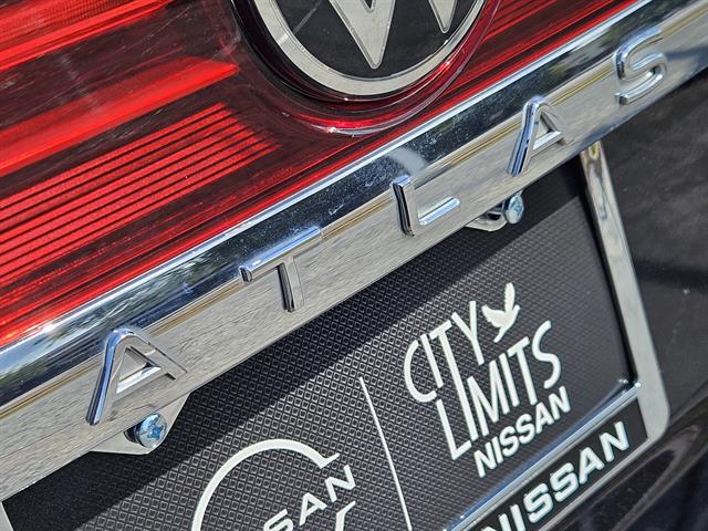 2024 Volkswagen Atlas SE Technology photo 8