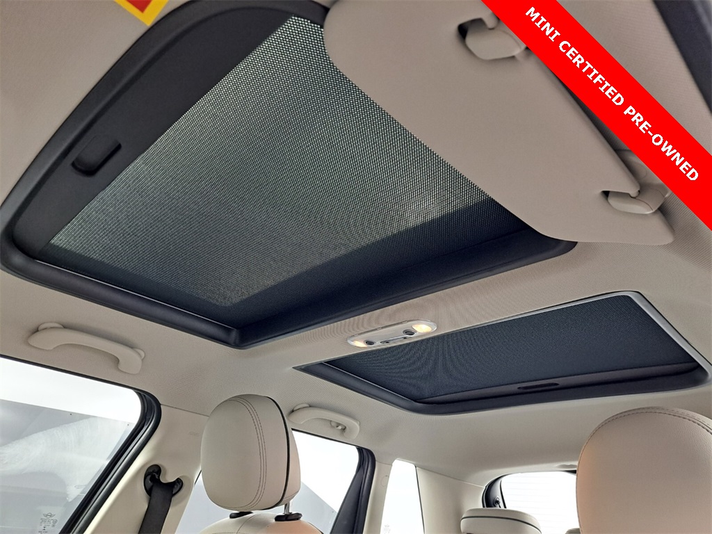 2022 Mini Cooper 4 Door Hardtop Iconic photo 19