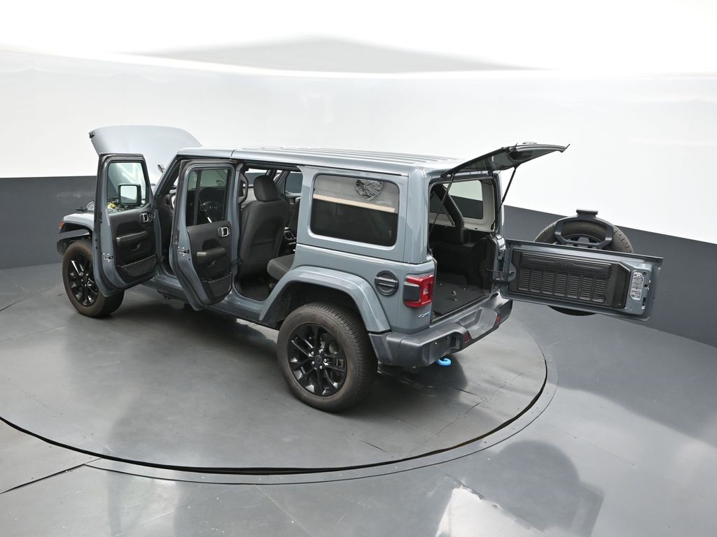 2024 Jeep Wrangler Sahara 4xe photo 2